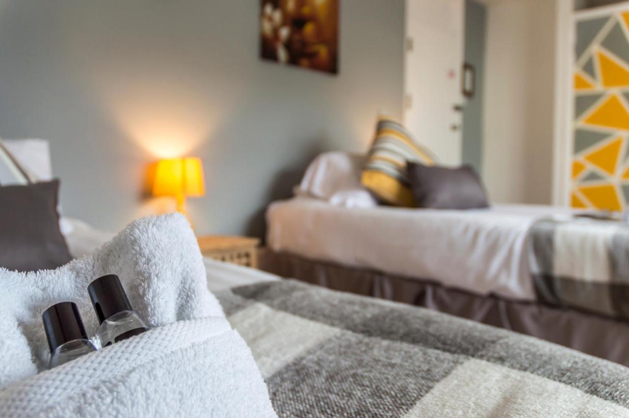 Parsonage Farm Inn Saint Florence エクステリア 写真