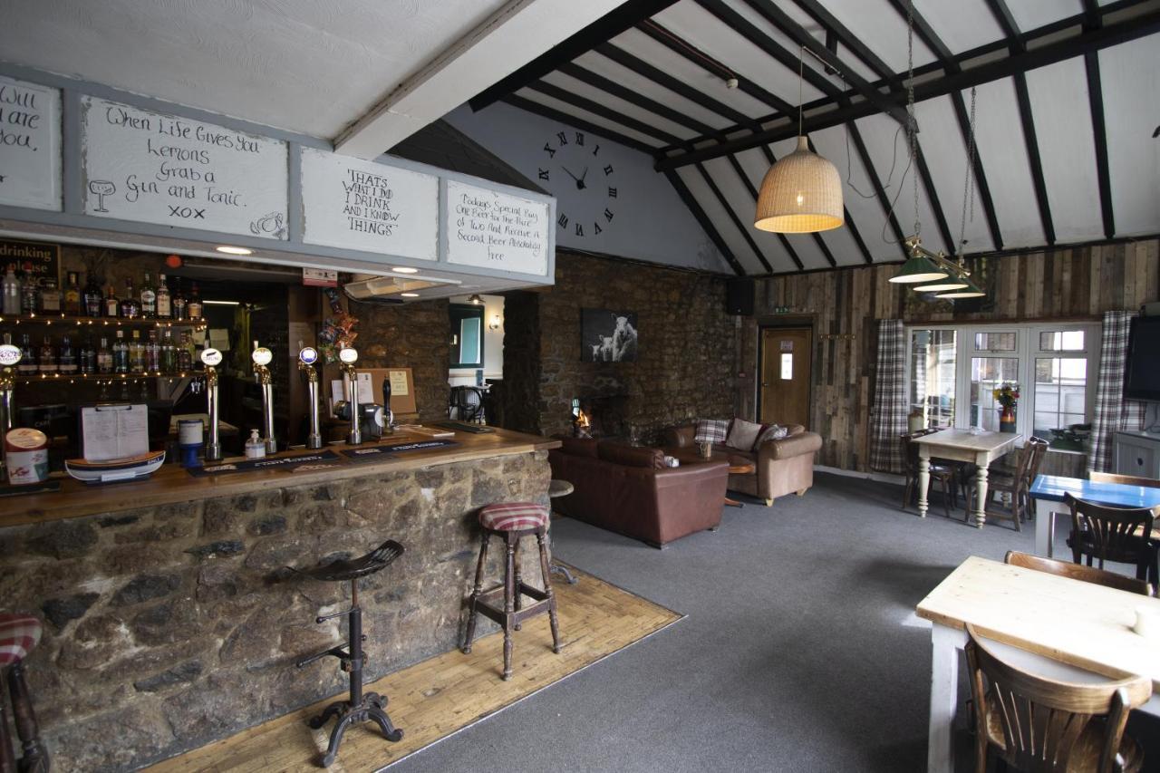 Parsonage Farm Inn Saint Florence エクステリア 写真
