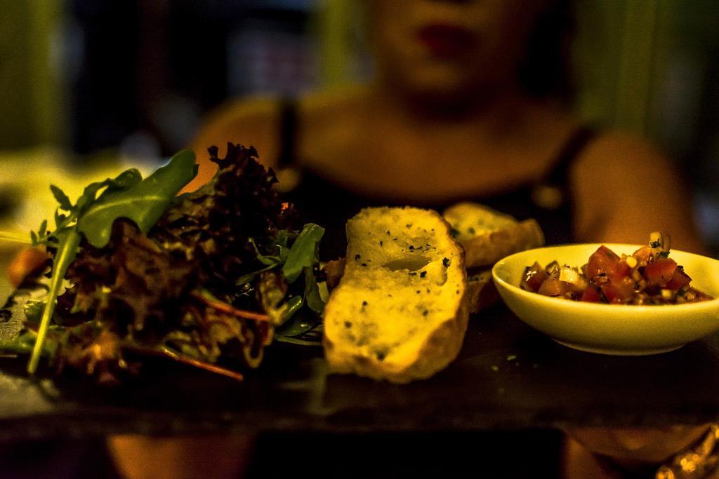 Parsonage Farm Inn Saint Florence エクステリア 写真